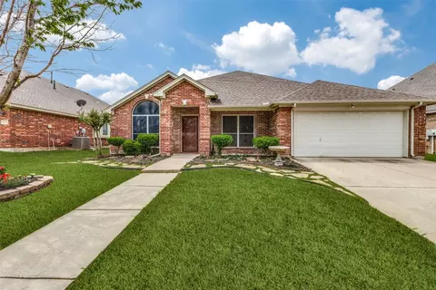 921 Virginia Ln, Saginaw, TX 76179