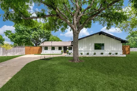 3738 Truesdell Pl, Dallas, TX 75244