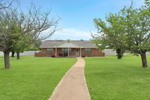 1001 Duane Dr, Azle, TX 76020