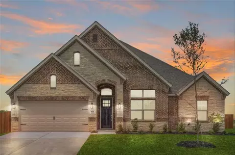 304 Trail Dust Dr, Godley, TX 76044
