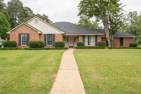 9233 W Aragon Dr, Shreveport, LA 71129