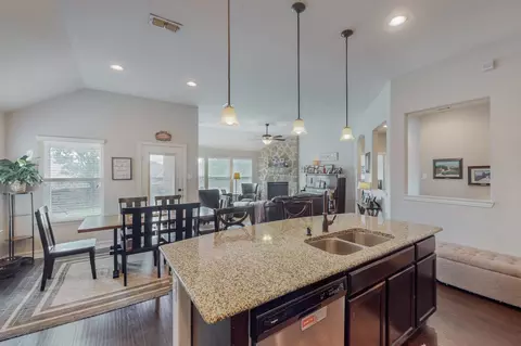 1405 Westview Ln, Northlake, TX 76226