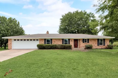 377 Trailridge Cir, Corsicana, TX 75110