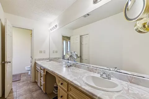 Bath - 3606 Toler Rd, Rowlett, TX 75089 photo 1 of 3