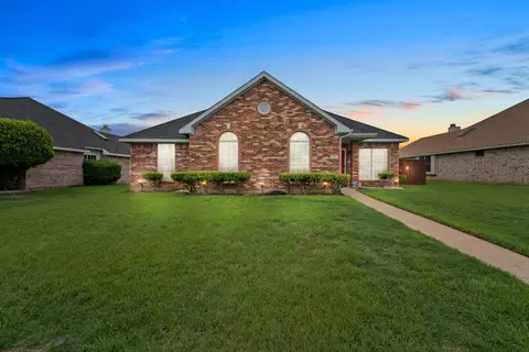 117 Big Sandy Ln, Lancaster, TX 75146