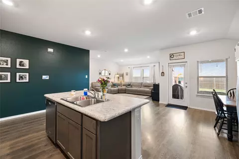 Kitchen - 3113 Singleton Rd, Forney, TX 75126 photo 5 of 6