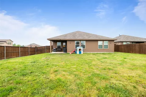 Exterior - 3113 Singleton Rd, Forney, TX 75126 photo 4 of 5