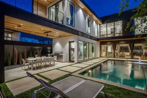 2 Vanguard Way, Dallas, TX 75243