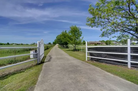 400 Gregory St, Weatherford, TX 76087