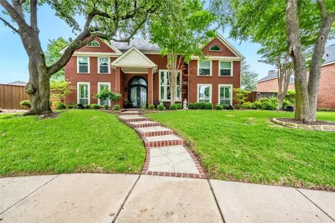 2113 Belclaire Dr, Carrollton, TX 75006