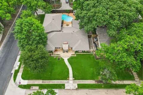 301 Lawndale Dr, Richardson, TX 75080