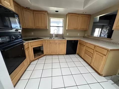 Kitchen - 1605 Eubanks, Big Spring, TX 79720 photo 1 of 1