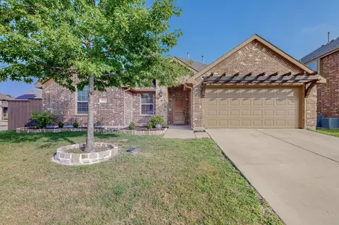 516 Auburn Ln, Forney, TX 75126