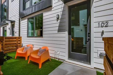 3620 N San Jacinto Ave #107, Dallas, TX 75204