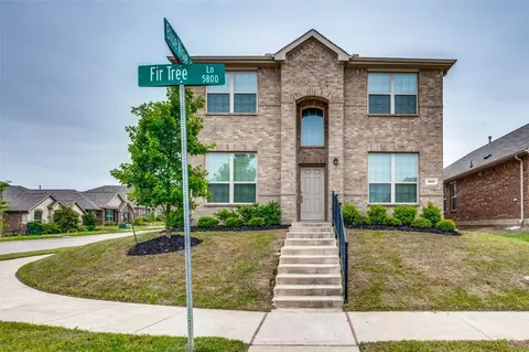 5801 Fir Tree Ln, Fort Worth, TX 76123