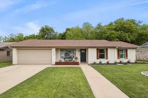 7429 S College Cir, North Richland Hills, TX 76180