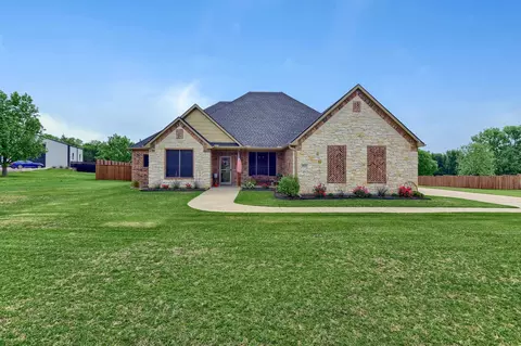 4915 Bello Vista Ct, Sherman, TX 75090