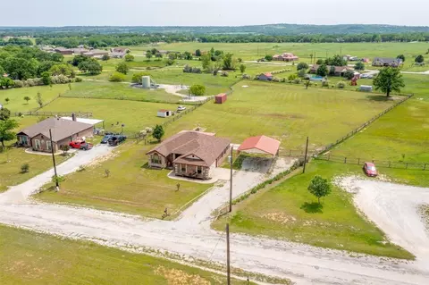 View/Area - 210 E Arbor Ct, Springtown, TX 76082 photo 3 of 5