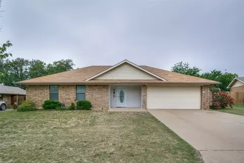 1107 Corvadura St, Graham, TX 76450