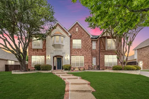 2709 Queen Elaine Dr, Lewisville, TX 75056