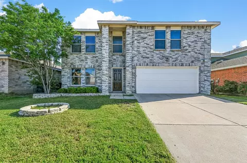 5332 New Castleton Ln, Fort Worth, TX 76135