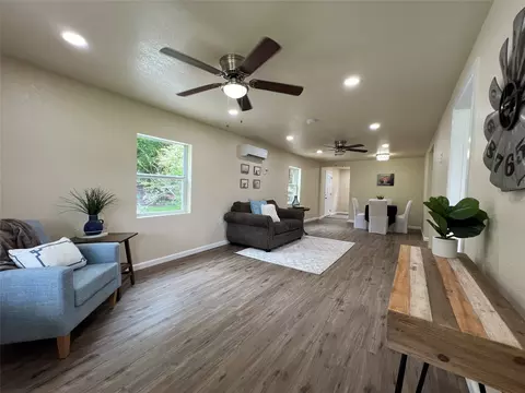 100 S San Antonio St, Whitney, TX 76692