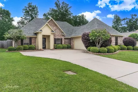 8023 Aegean Ln, Shreveport, LA 71106