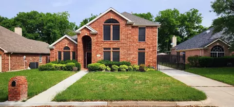 1804 Newcastle Dr, Mansfield, TX 76063