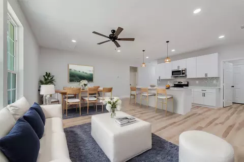 Living - 236 Lakeview Cir, Eustace, TX 75124 photo 1 of 6