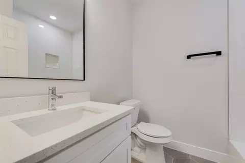 Bath - 236 Lakeview Cir, Eustace, TX 75124 photo 3 of 4