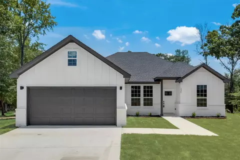Exterior - 236 Lakeview Cir, Eustace, TX 75124 photo 2 of 7
