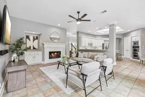 Living - 317 E Carruth Ln, Double Oak, TX 75077 photo 7 of 9