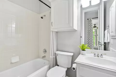 Bath - 317 E Carruth Ln, Double Oak, TX 75077 photo 6 of 6