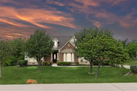 Exterior - 317 E Carruth Ln, Double Oak, TX 75077 photo 2 of 7