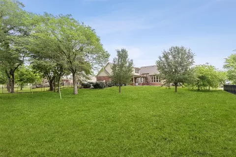 Exterior - 317 E Carruth Ln, Double Oak, TX 75077 photo 5 of 7