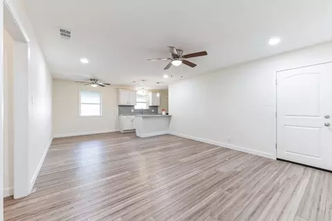 2507 Easy St, Denison, TX 75020