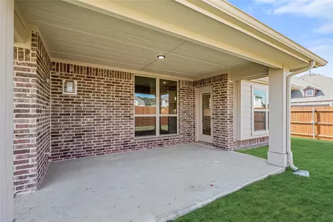 Exterior - 5620 Montex Rd, Argyle, TX 76226 photo 4 of 5