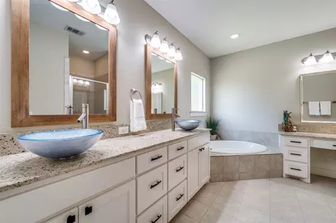 Bath - 105 E 2nd St, Prosper, TX 75078 photo 3 of 5