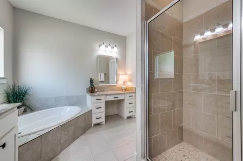 Bath - 105 E 2nd St, Prosper, TX 75078 photo 4 of 5