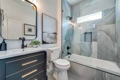 Bath - 105 E 2nd St, Prosper, TX 75078 photo 5 of 5