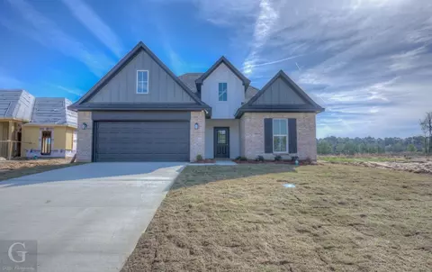 5020 Falcon Bay Dr, Shreveport, LA 71107