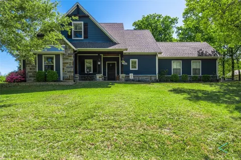 8373 Charlya Dr, Athens, TX 75752