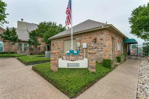 1210 Woodland Park Dr, Hurst, TX 76053