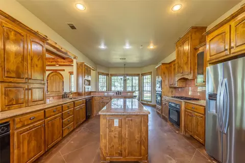 Kitchen - 1150 Dps Tower Rd, Perrin, TX 76486 photo 1 of 4
