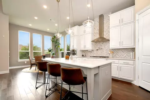 Kitchen - 1332 Highpoint Way, Roanoke, TX 76262 photo 2 of 2