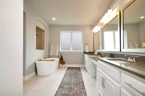 Bath - 1332 Highpoint Way, Roanoke, TX 76262 photo 2 of 5