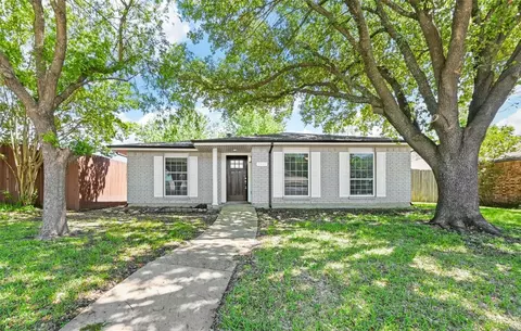 5905 Magnolia Ln, Rowlett, TX 75089