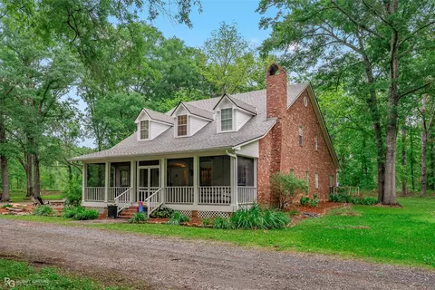 306 Rolling Meadow Ln, Bossier City, LA 71112