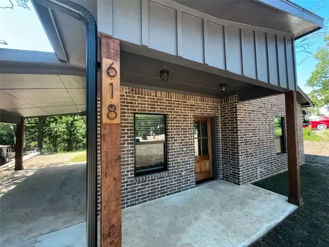 618 E Day St, Denison, TX 75021 photo 2