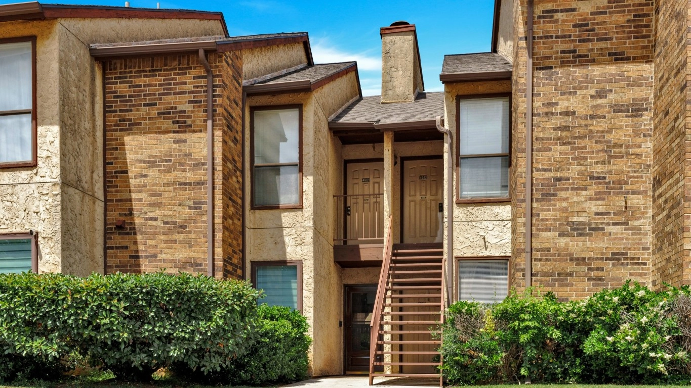 1301 Memory Ln Unit 4922  